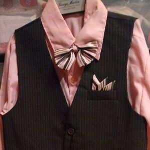 Brand new original George Martin little boys 4-Piece set the color is Gray